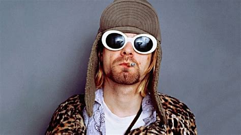 Los icónicos lentes de Kurt Cobain están de vuelta y .